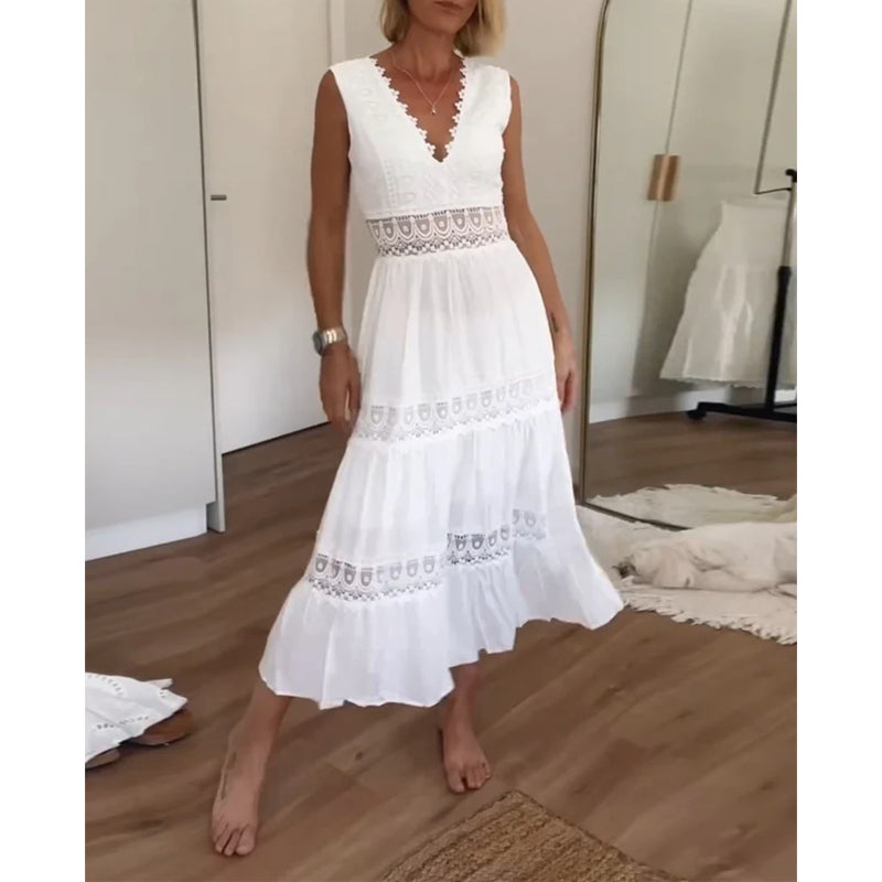 ALYSSA | Mouwloze Midi Jurk met V-hals en Delicate Kantdetails