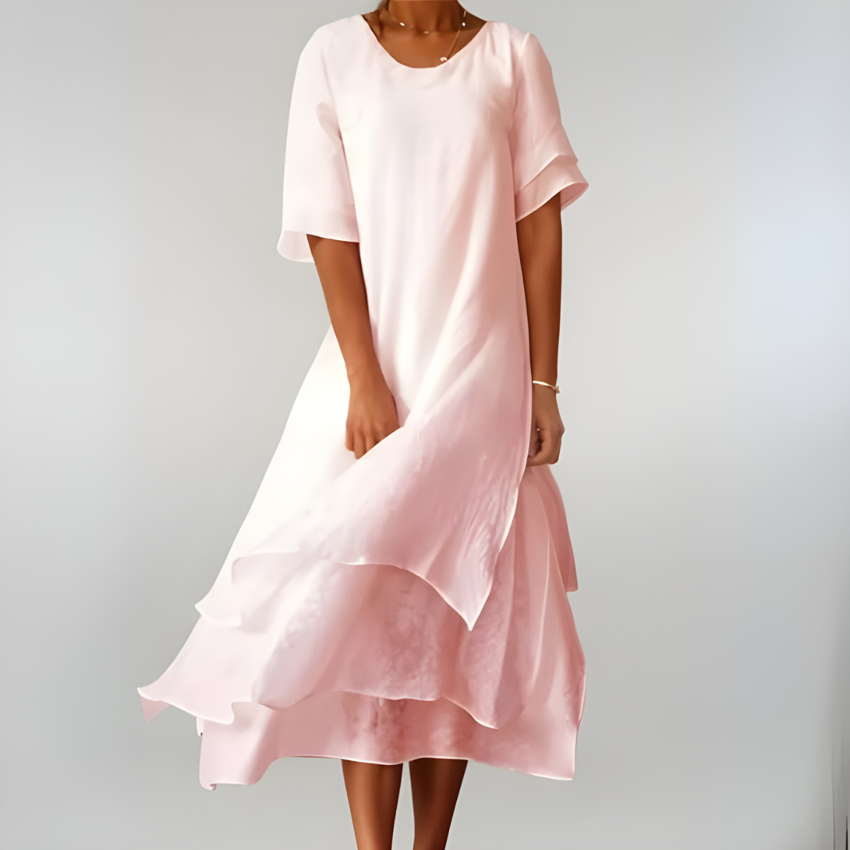 AGNÈS | LANG, LICHT EN ELEGANT JURK