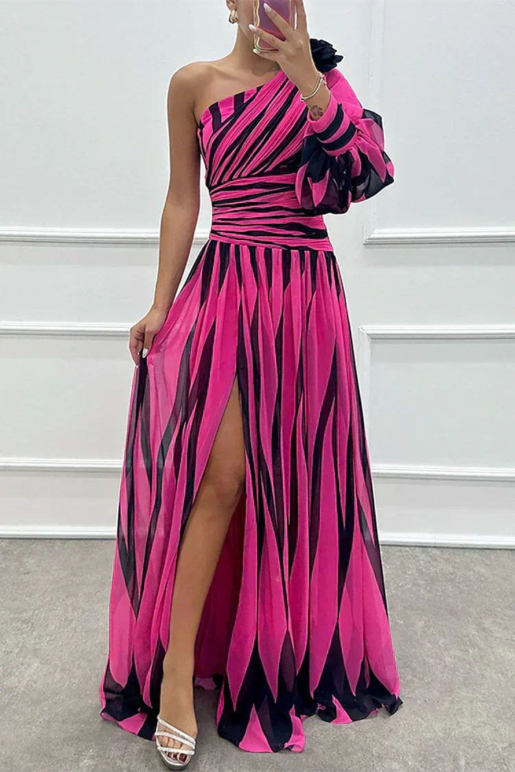 Shiloh - Maximaal Elegant Gestreept Jurk met Één Schouder
