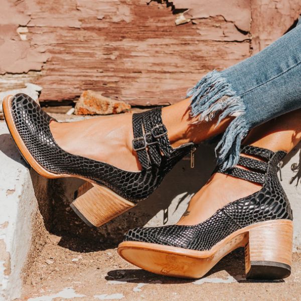Rihane sandalen met hak