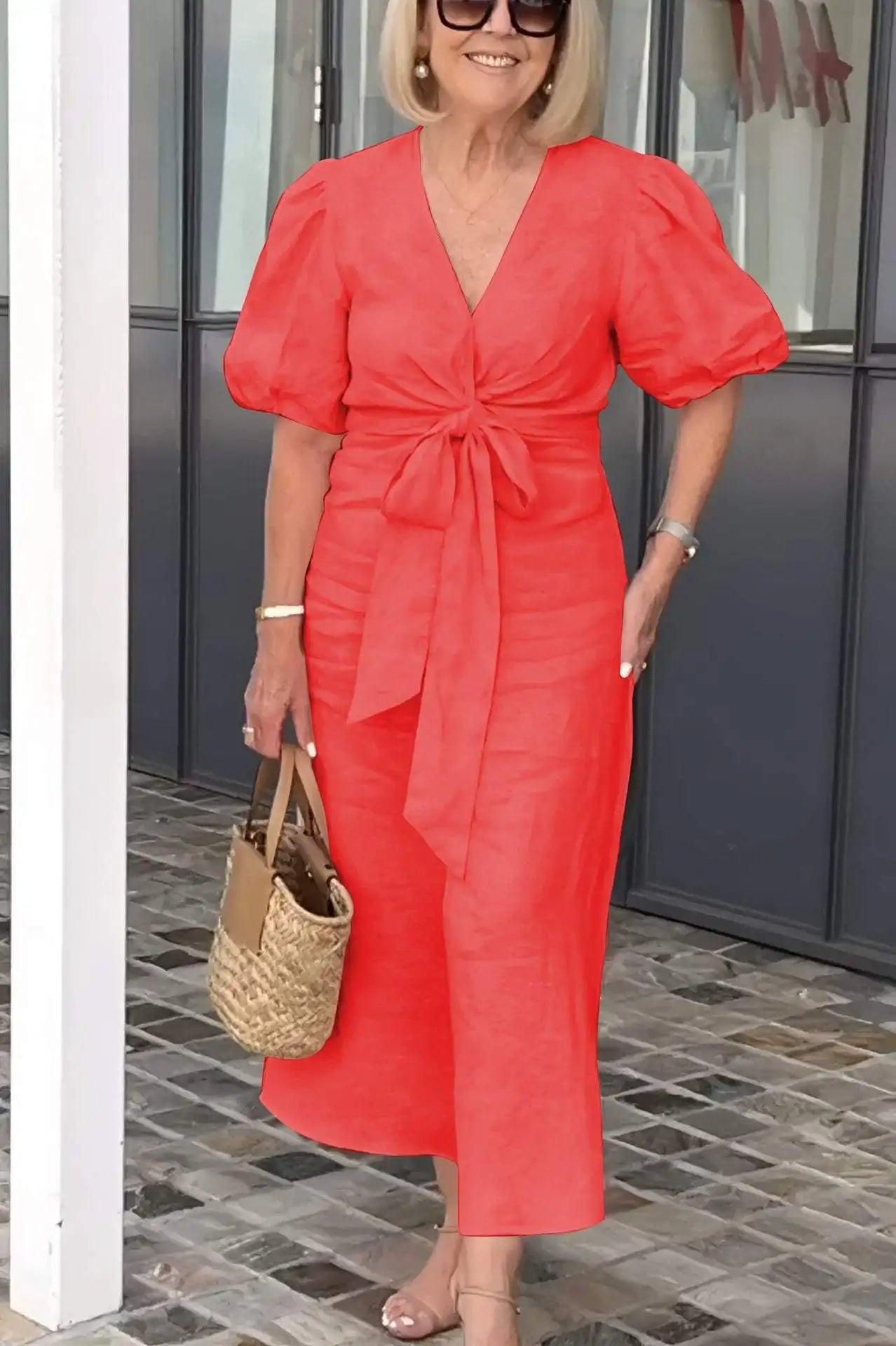 Lynora | Elegante V-Hals Midi Jurk