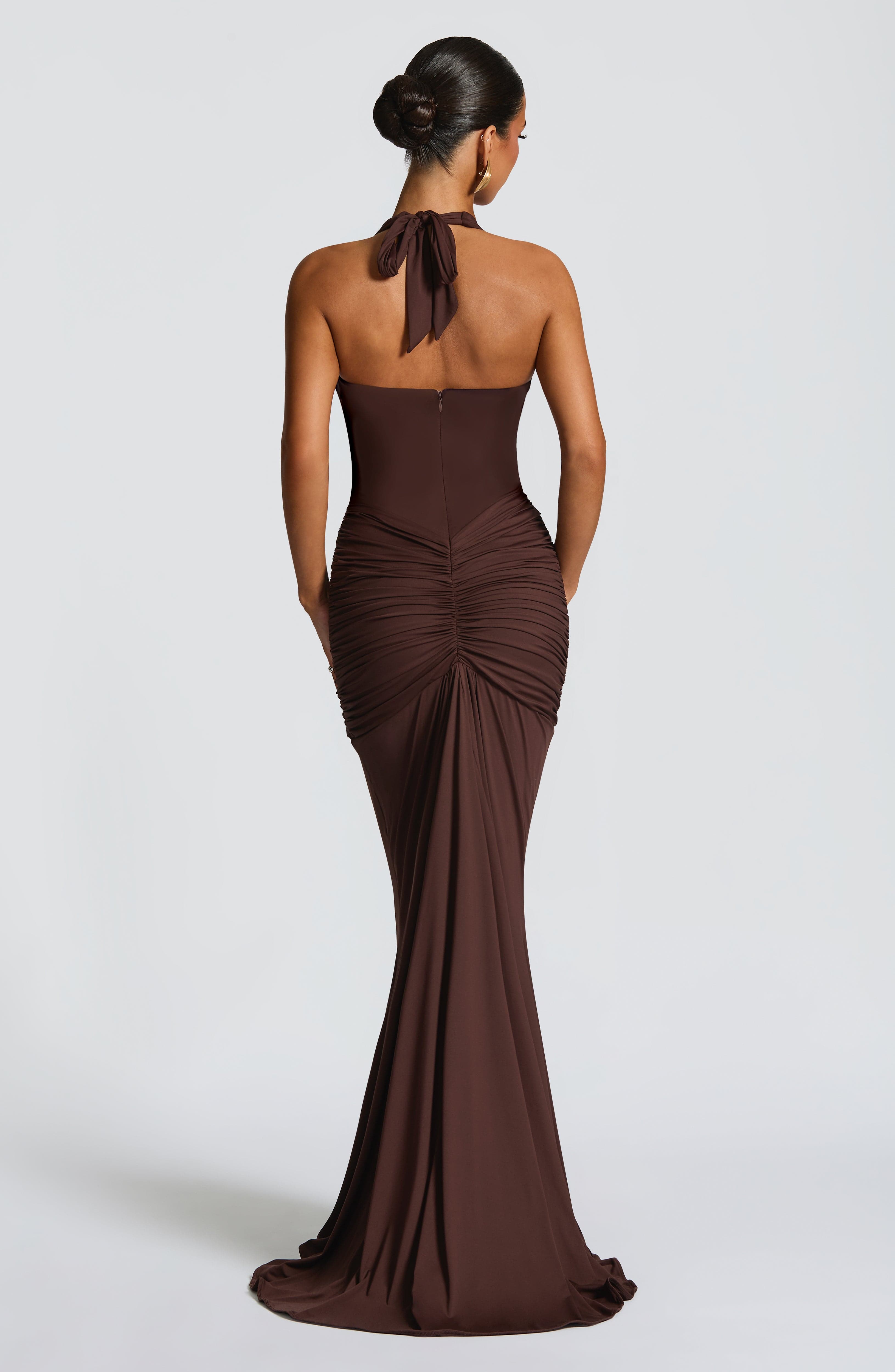 LANGE HALTER DRAPÉ KLEED