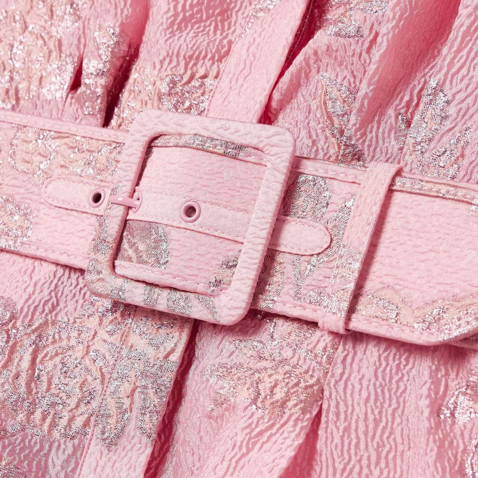 ROZE JURK MET BOLLE MOUWEN