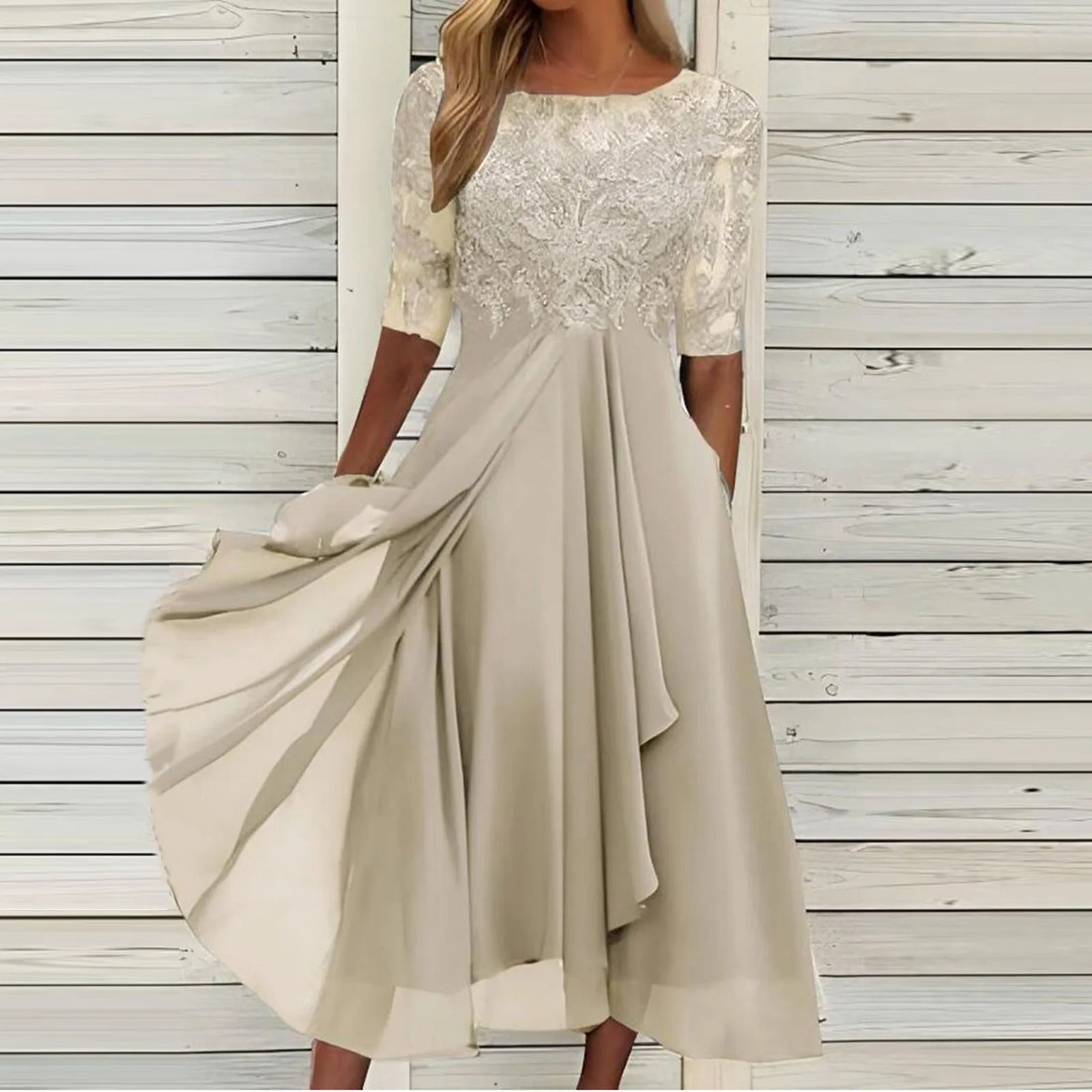 Puck™ | Elegante Midi-jurk van Kant