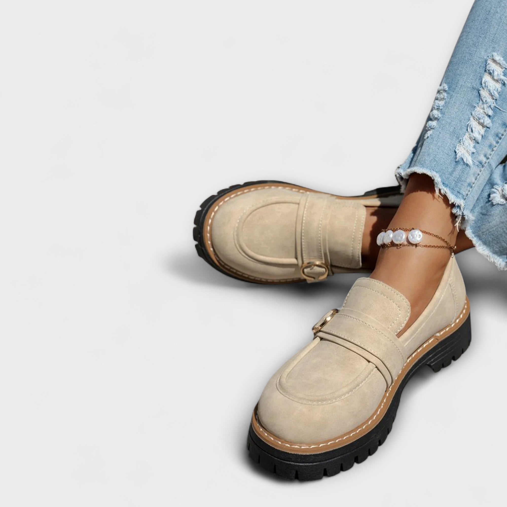 Lora™ | Casual Mocassins met Ronde Neus