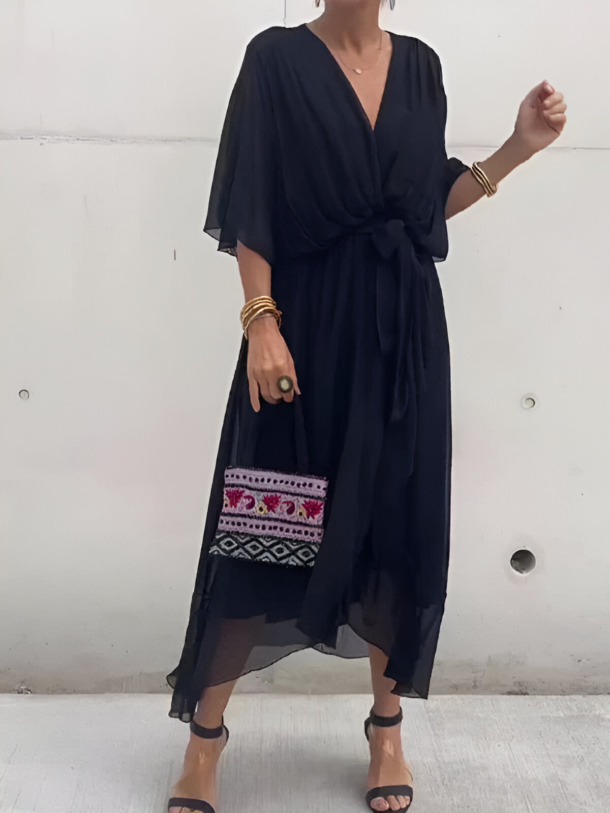 MONICA | CHIFFON JURK MET V-HALS