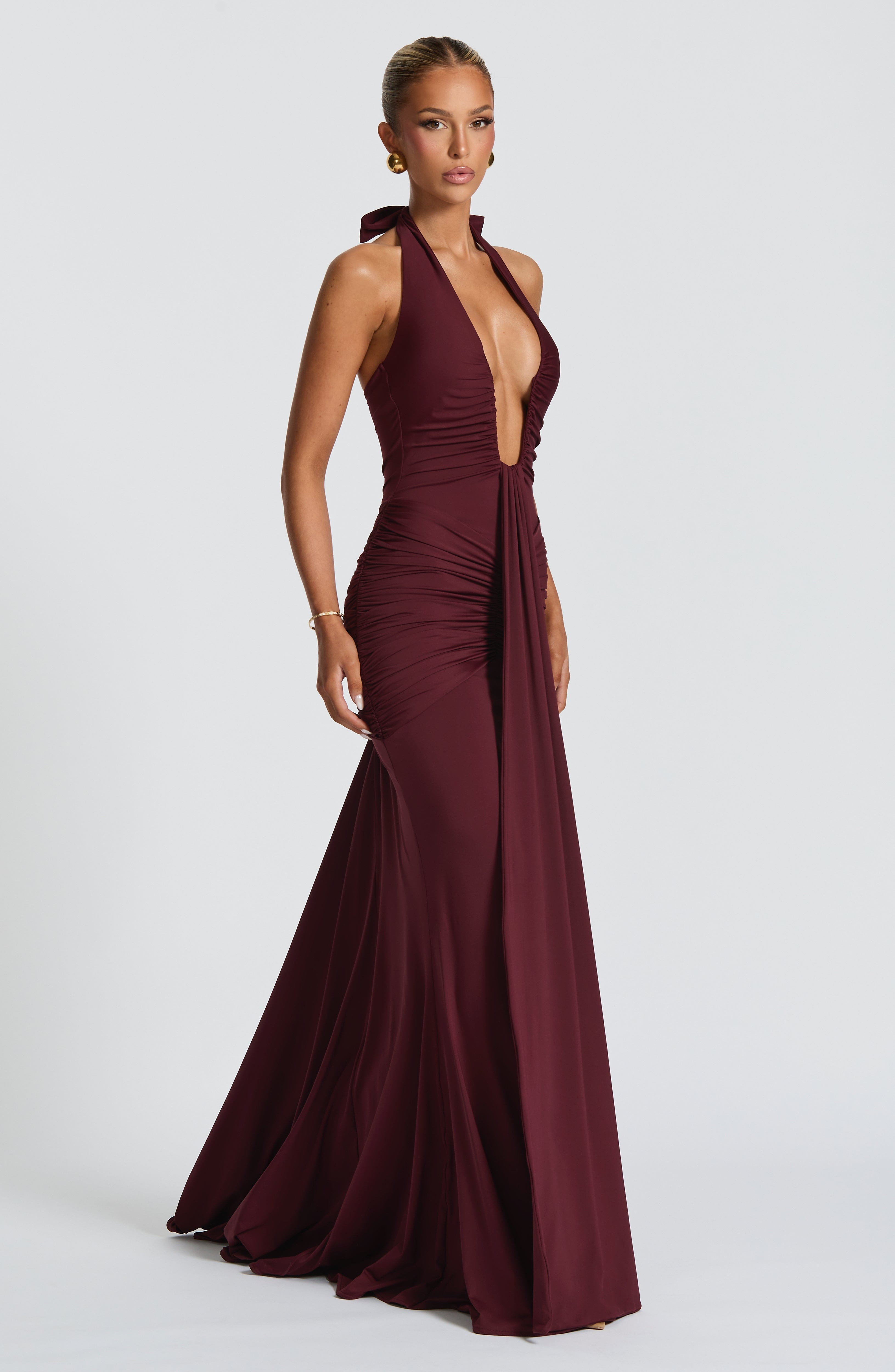 LANGE HALTER DRAPÉ KLEED